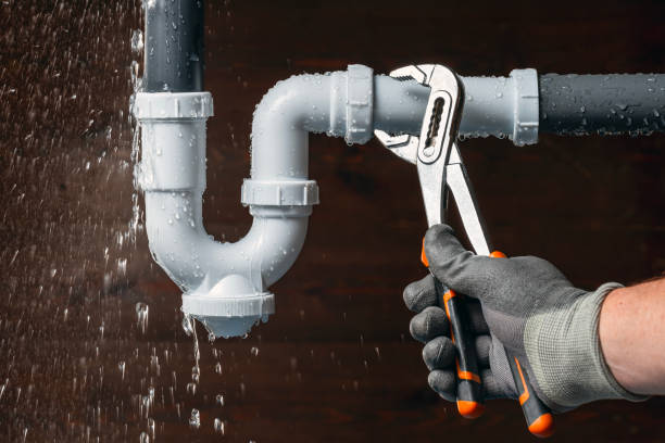 Professional Leak Detection technician working in Canastota, NY